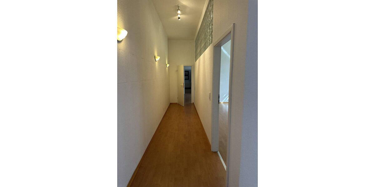 Etagenwohnung Düsseldorf Friedrichstadt - 6 Zimmer, 140 m&sup2;, 2.800&euro; | Angebot:26486150