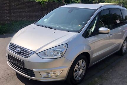 Ford Galaxy 210.000 km 4.900 € Köln 50739