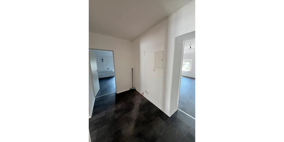 Dachgeschoßwohnung Wuppertal Dornap - 3 Zimmer, 100 m&sup2;, 700&euro; | Angebot:26414550