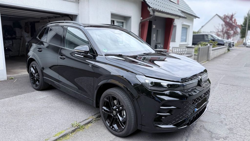 VW Tiguan 22.000 km 49.700 &euro; Remscheid 42857