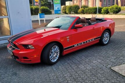 Ford Mustang 136.000 km 14.900 € Wuppertal 42111