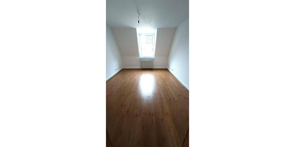 Etagenwohnung Wuppertal Barmen - 4 Zimmer, 100 m&sup2;, 880&euro; | Angebot:26897645