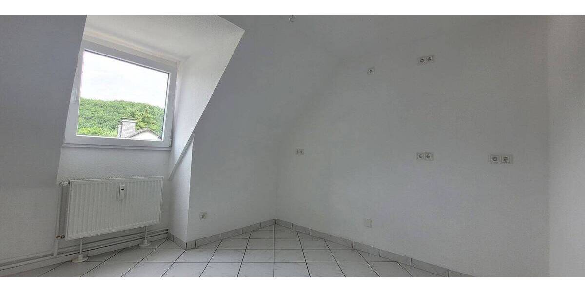 Etagenwohnung Wuppertal Beyenburg - 3 Zimmer, 78 m&sup2;, 780&euro; | Angebot:26875149
