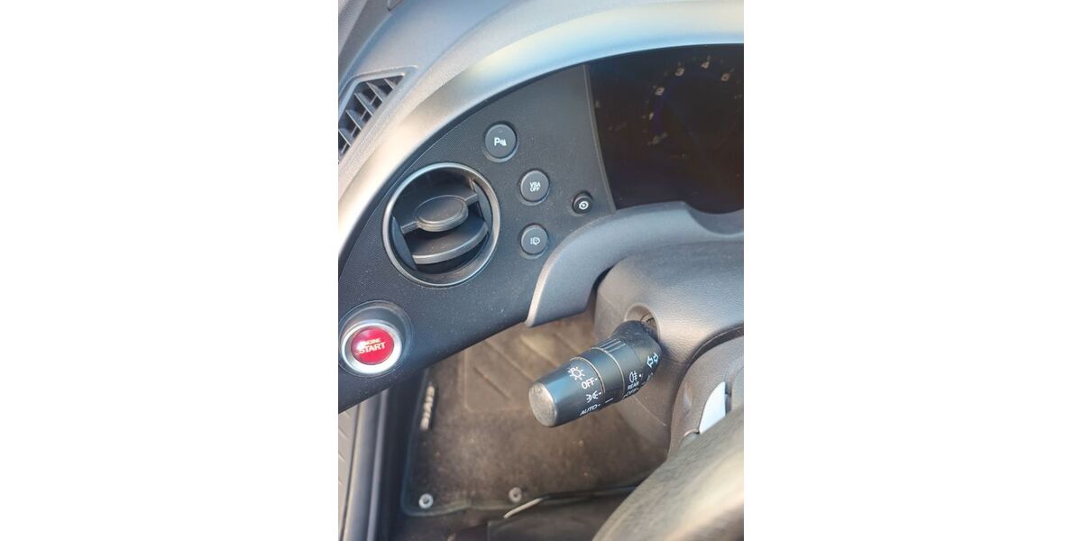 Honda Civic 122.000 km 7.400 &euro; REMSCHEID 42897