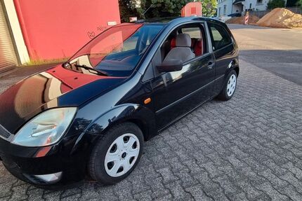 Ford Fiesta 208.000 km 600 € Solingen 42653