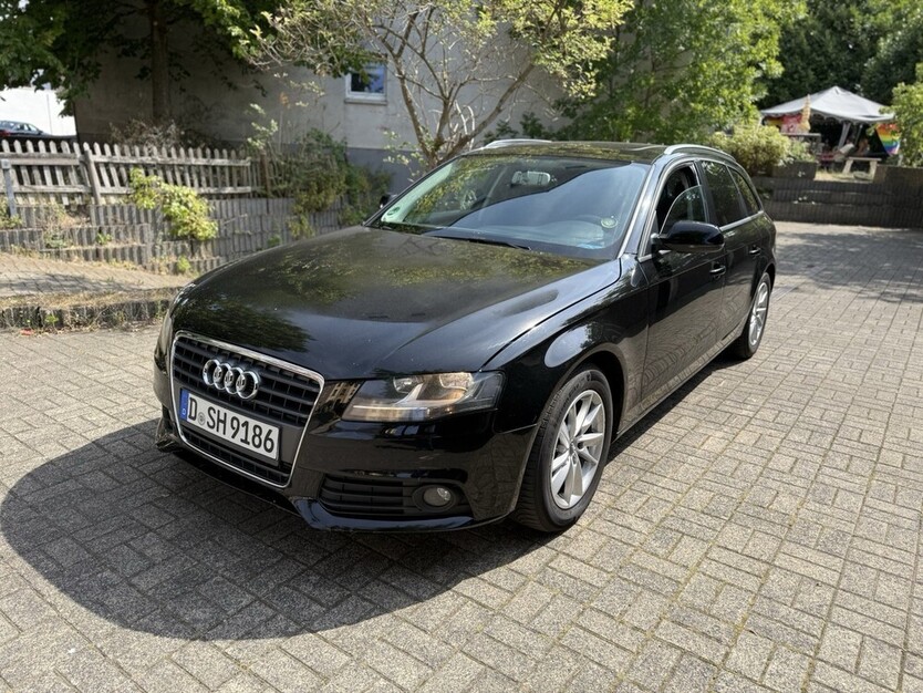 Audi A4 (B8)