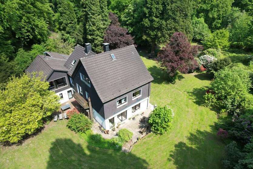 Haus zum Kaufen in Velbert 995.000 € 282.29 m²