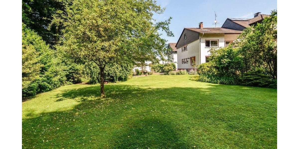 Mehrfamilienhaus, Wohnhaus Leverkusen Lützenkirchen - 6 Zimmer, 146 m&sup2;, 550.000&euro; | Angebot:25822680