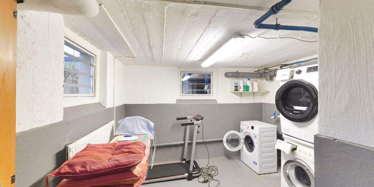 Mehrfamilienhaus, Wohnhaus Leverkusen Schlebusch - 9 Zimmer, 390.000&euro; | Angebot:25744021