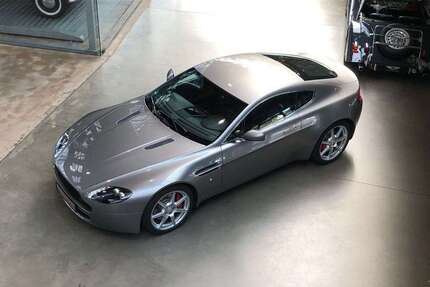 Aston Martin V8 94.600 km 46.990 &euro; Düsseldorf 40591