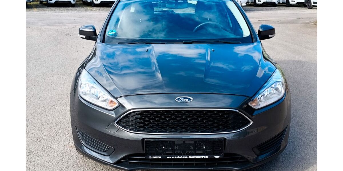 Ford Focus 15.036 km 8.300 &euro; Overath bei Köln 51491