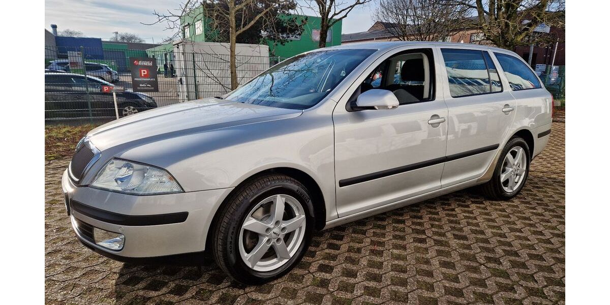 Skoda Octavia 87.000 km 8.850 &euro; Düsseldorf 40215