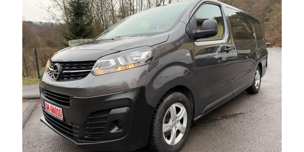 Opel Vivaro 141.000 km 17.999 &euro; Engelskirchen 51766