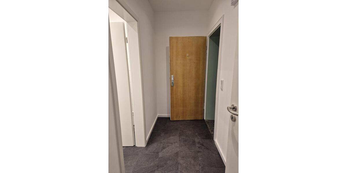 Etagenwohnung Düsseldorf Oberbilk - 1 Zimmer, 30 m&sup2;, 650&euro; | Angebot:25613550