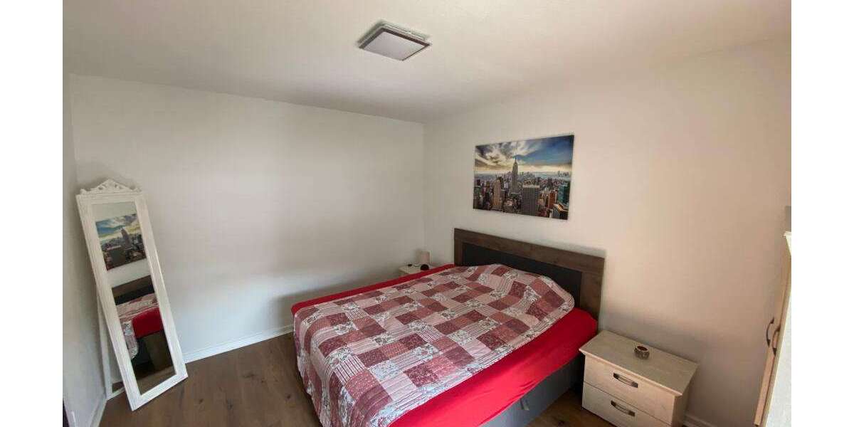 D-Zoo, attraktive möbl. 2 Zi. ETW, ruhig und Zentral , ca. 40qm Wfl., 8qm Nfl. im Keller zimmer