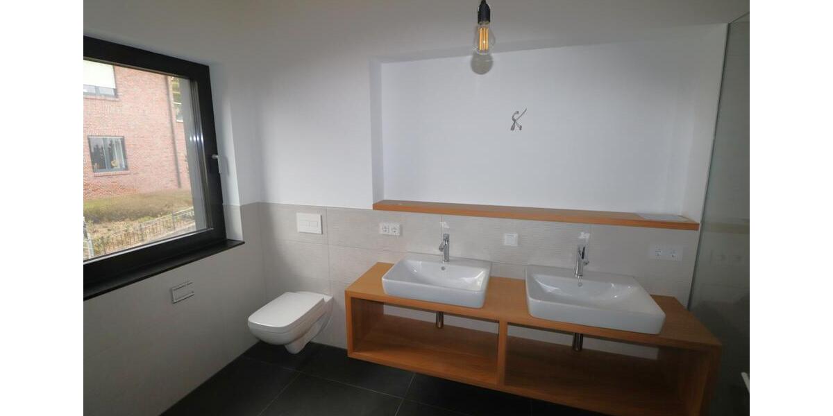 Maisonettenwohnung Hagen Dahl - 4 Zimmer, 210 m&sup2;, 1.600&euro; | Angebot:25904863