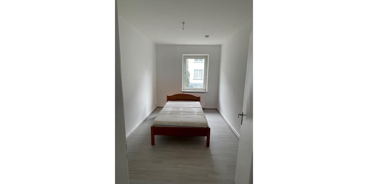 Erdgeschoßwohnung Remscheid - 2 Zimmer, 52 m&sup2;, 470&euro; | Angebot:26396493