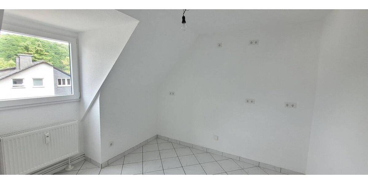 Etagenwohnung Wuppertal Beyenburg - 3 Zimmer, 78 m&sup2;, 780&euro; | Angebot:26875149