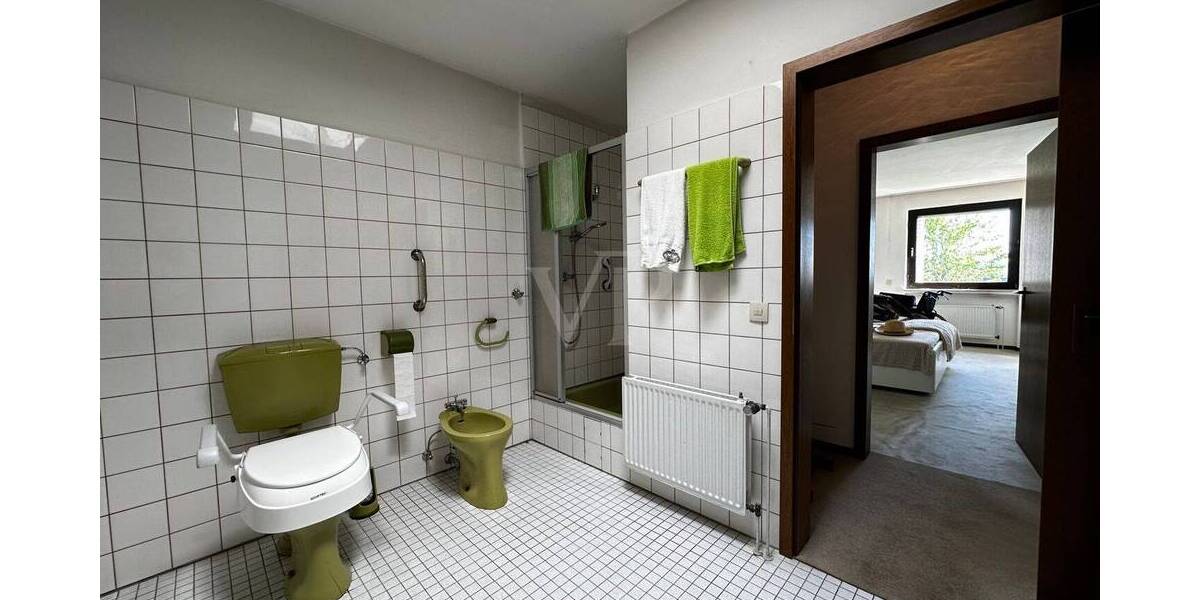 Bungalow Velbert Mitte - 3 Zimmer, 110 m&sup2;, 323.000&euro; | Angebot:26106488