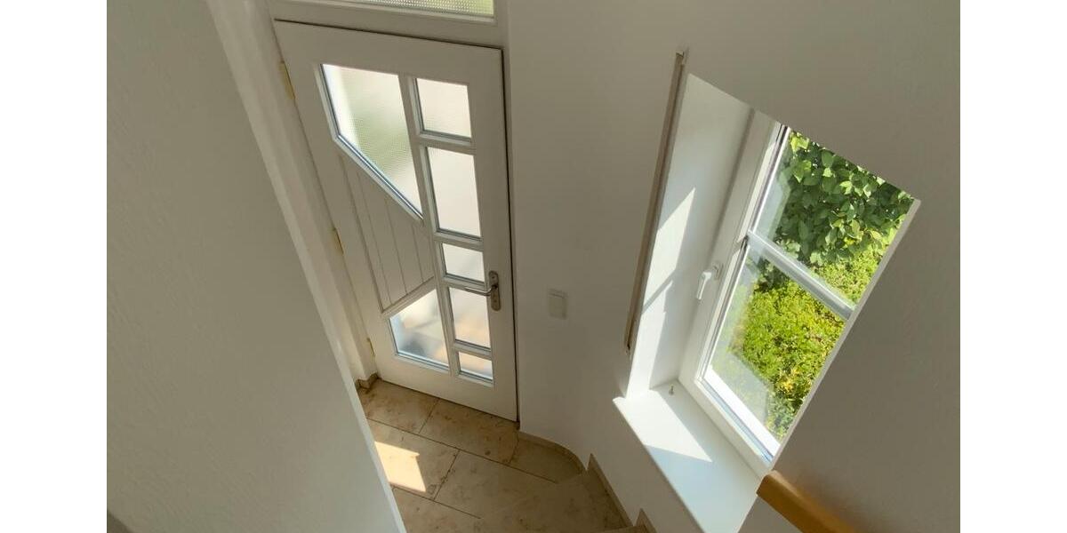 Traumhafte Wohnung mit Fernblick (Küche, Kamin, eigener Eingang) 2 zimmer