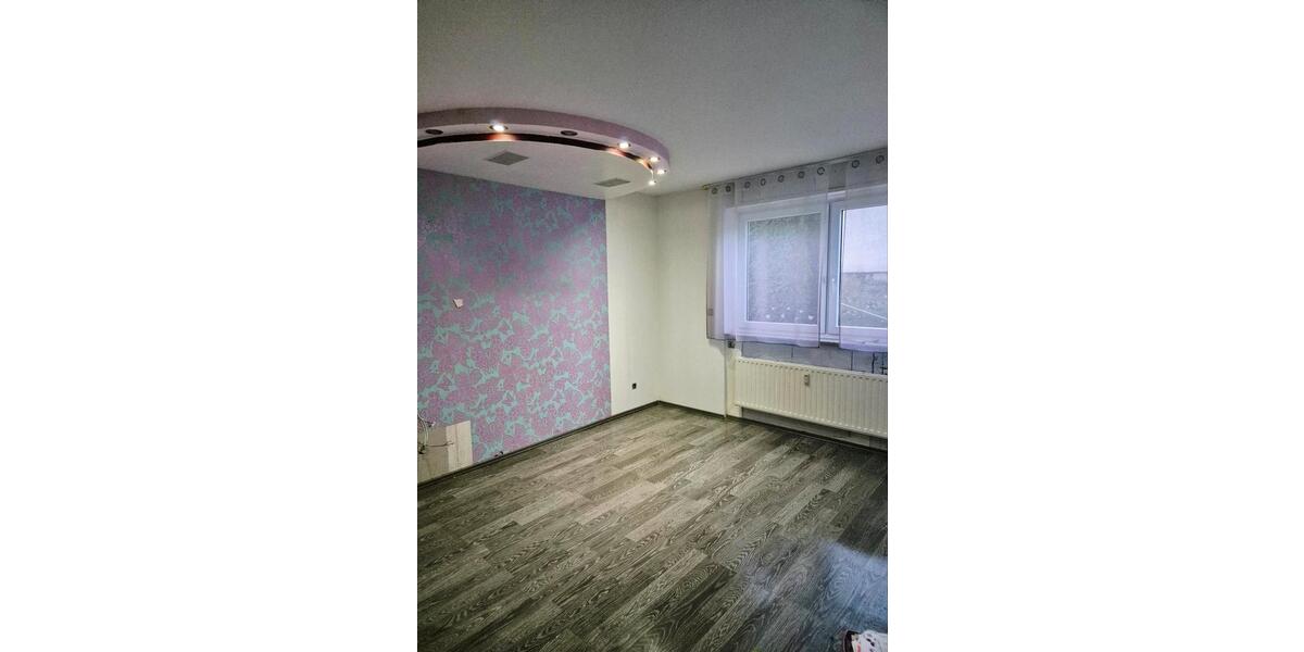 Erdgeschosswohnung 3,5 Z. 79 m² mit Garten, Terrasse & Garage 3.5 zimmer