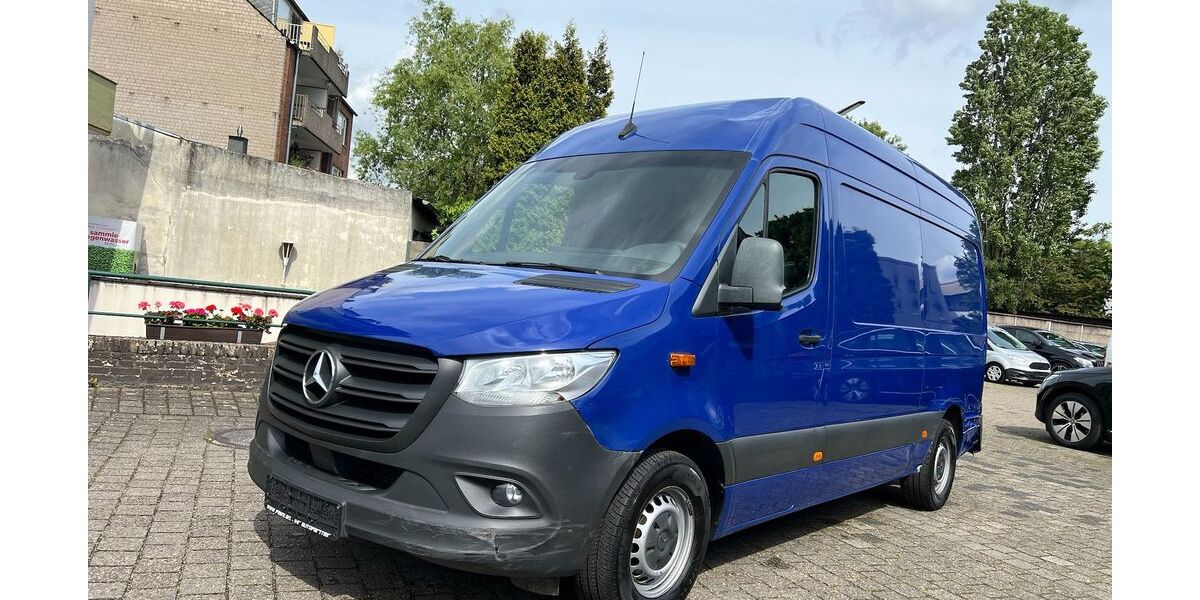 Mercedes-Benz Sprinter 109.987 km 12.980 &euro; Düsseldorf 40597