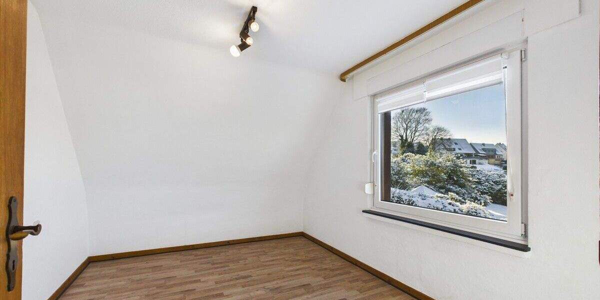 Heedfeld: Gemütliches Einfamilienhaus mit Garten in naturnaher Lage 3 zimmer