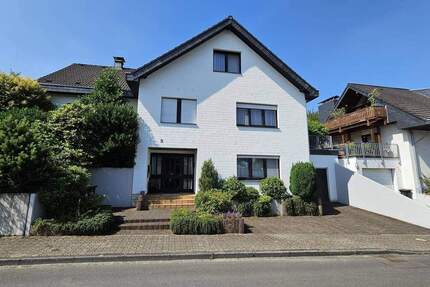 Großzügiges Einfamilienhaus mit ELW und Wohlfühlatmosphäre in begehrter Wohnlage von Odenthal 7 zimmer