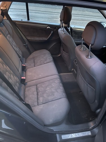 Mercedes-Benz C-Klasse 155.581 km 2.999 &euro; Leverkusen 51373