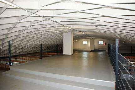 Halle in Solingen 695.000 € 500 m² zimmer