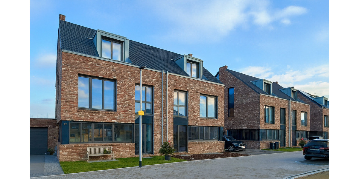 Großzügiges Familienhaus mit exklusiver Ausstattung - Küche zur Übernahme - Garten und Garage 6 zimmer