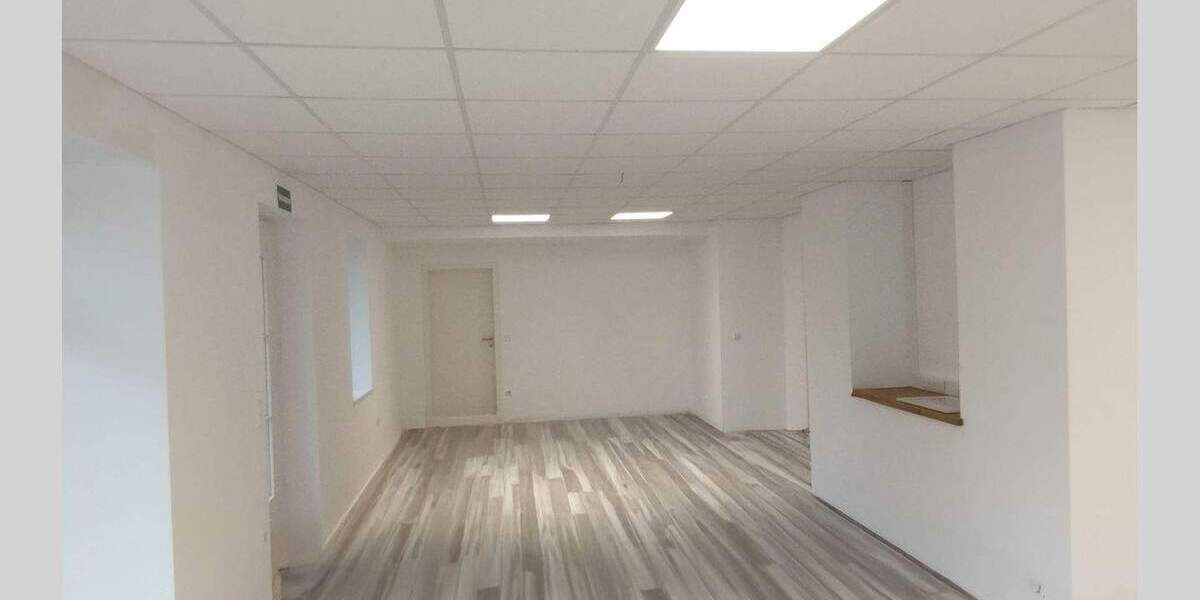 Moderne Büro-, Praxis- oder Einzelhandelsfläche in zentraler Lage von Kierspe-Dorf! 3 zimmer