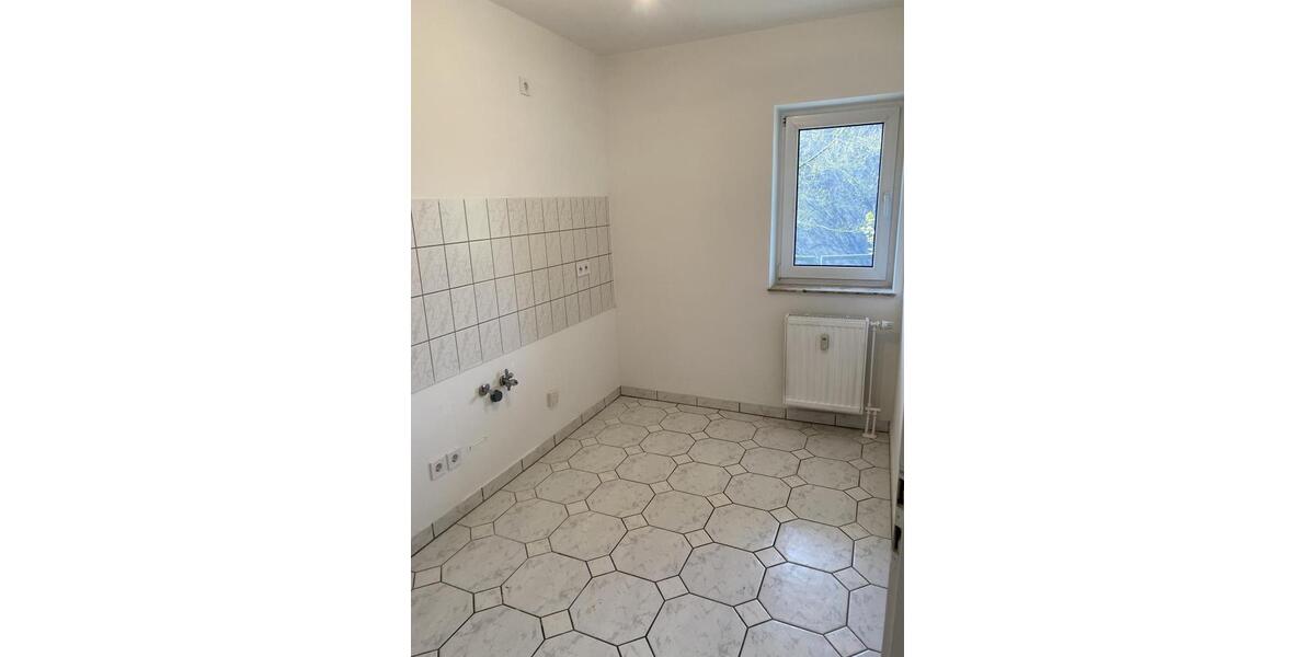 Etagenwohnung Velbert Velbert-Mitte - 2 Zimmer, 69 m&sup2;, 569&euro; | Angebot:26375764