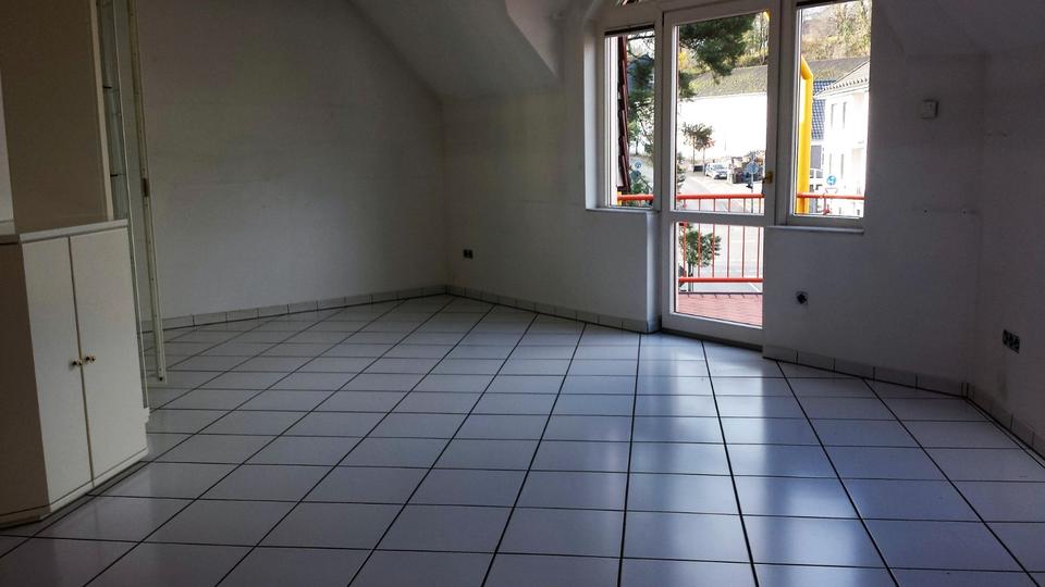 Etagenwohnung Wipperfürth - 3 Zimmer, 75 m&sup2;, 175.000&euro; | Angebot:27122781