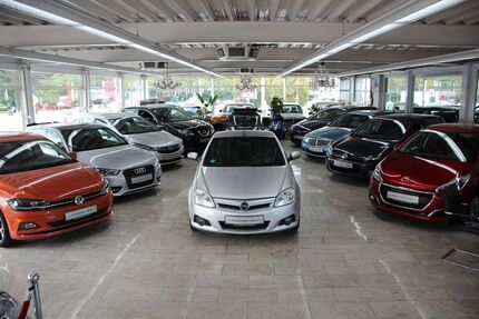 Opel Tigra 210.000 km 1.490 € Essen 45356