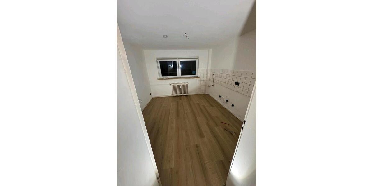 Etagenwohnung Remscheid - 3 Zimmer, 69 m&sup2;, 600&euro; | Angebot:26470930