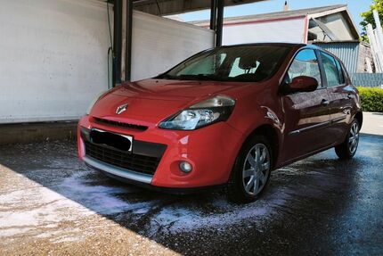 Renault Clio 236.000 km 2.900 &euro; Wuppertal 42349