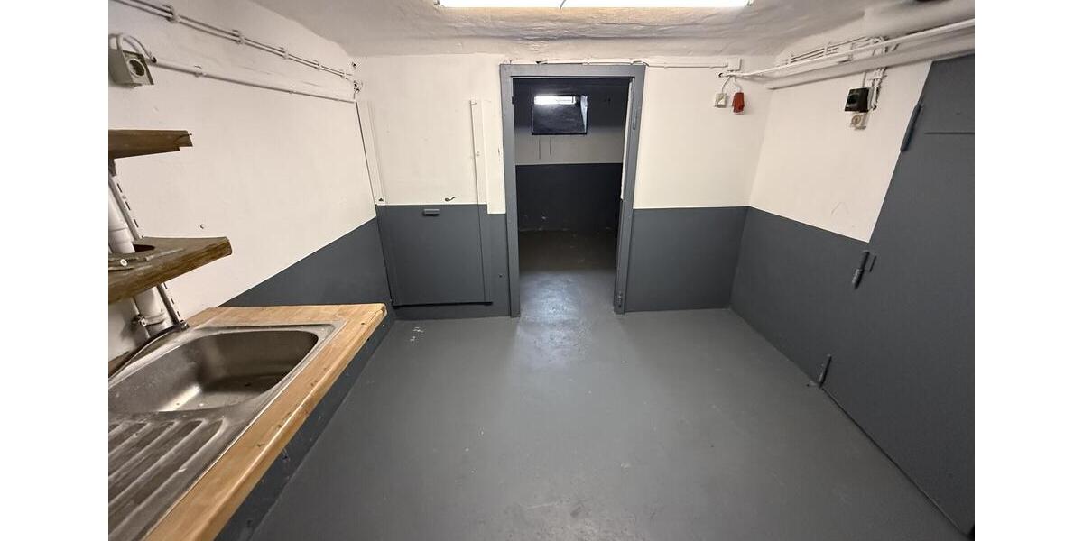 Etagenwohnung Bergisch Gladbach Gronau - 5 Zimmer, 135 m&sup2;, 1.700&euro; | Angebot:25646820