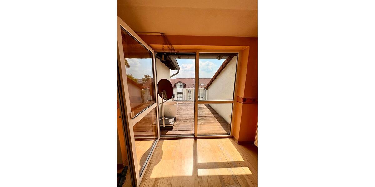 Dachgeschoßwohnung Hattingen Blankenstein - 4 Zimmer, 98 m&sup2;, 210.000&euro; | Angebot:26058813