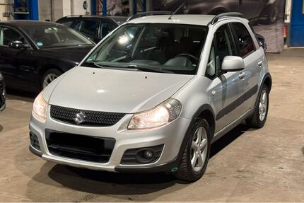 Suzuki SX4 86.500 km 7.690 &euro; Wuppertal 42349