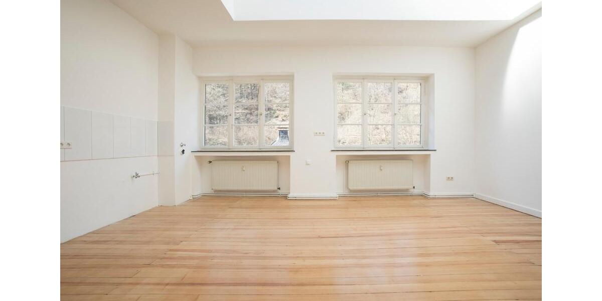 Loftwohnung mit historischen Elementen 2.5 zimmer