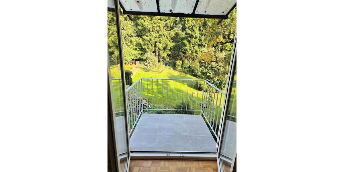 Erstbezug nach Kernsanierung Mietwohnung 70 qm 2 Balkone zimmer