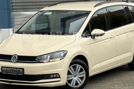 VW Touran 266.000 km 10.698 € Ratingen 40880