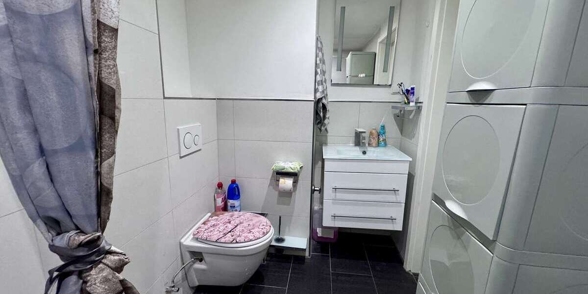 Traumhafte 3,5-Zimmer-Wohnung mit großem Balkon, herrlicher Aussicht, Garage und inkl.Einbauküche 3 zimmer