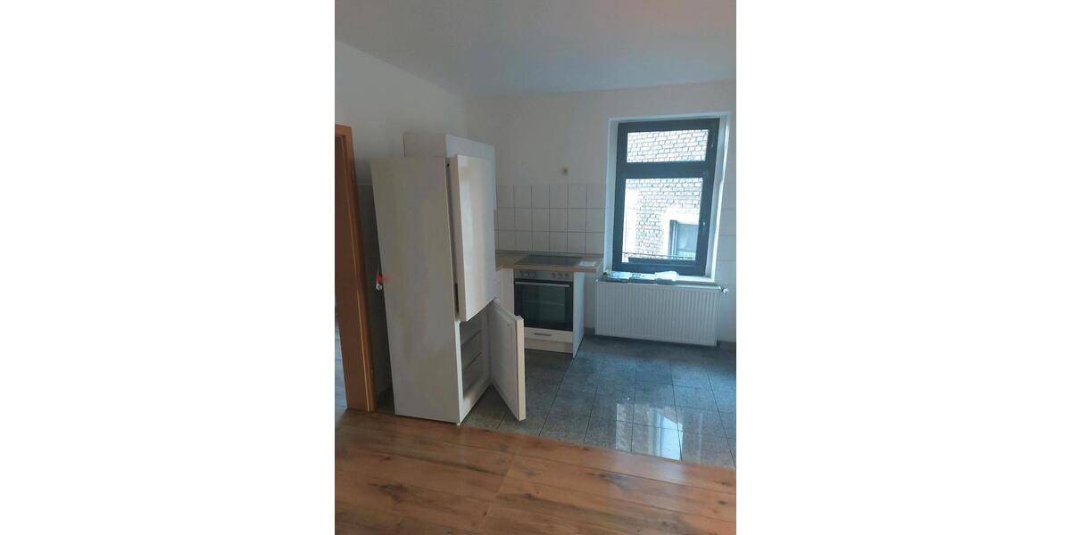Wohnung in zentraler Lage . inkl. Einbauküche, Keller. 1 zimmer