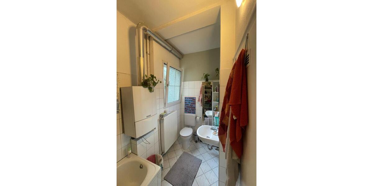 Etagenwohnung Wuppertal Elberfeld - 3 Zimmer, 86 m&sup2;, 900&euro; | Angebot:24703896