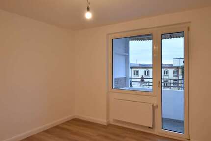 Wohnung Düsseldorf Stadtmitte - 2 Zimmer, 47 m&sup2;, 825&euro; | Angebot:24238625