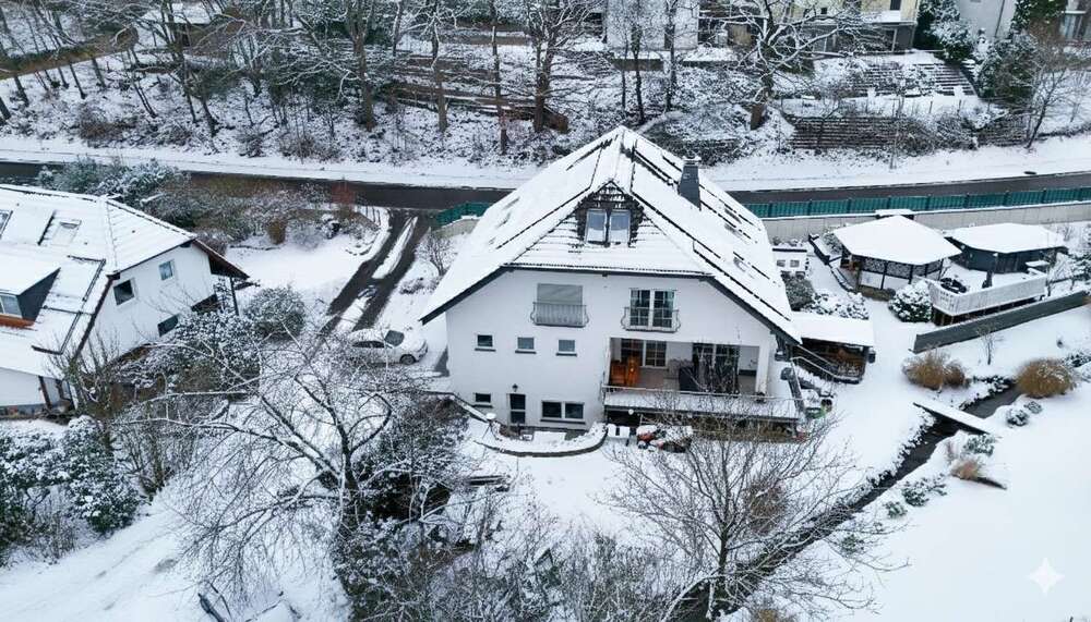 Haus zum Kaufen in Overath 849.000 € 240 m² 8 zimmer