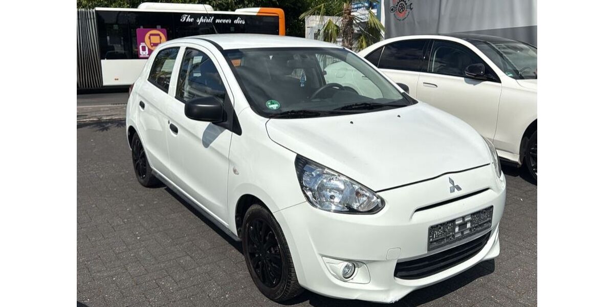 Mitsubishi Space Star 92.399 km 2.950 &euro; Düsseldorf OT Vennhausen 40627