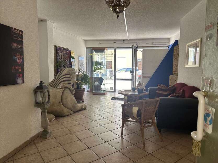 Büro in Hilden 1.850 € 243 m²